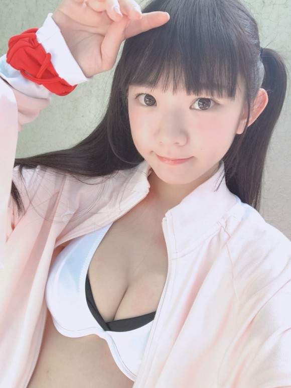 《合法萝莉巨乳》像个小学生的长泽茉里奈看不出已经23岁惹 - 图片5